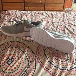 Nike Tanjun Athletic shoes